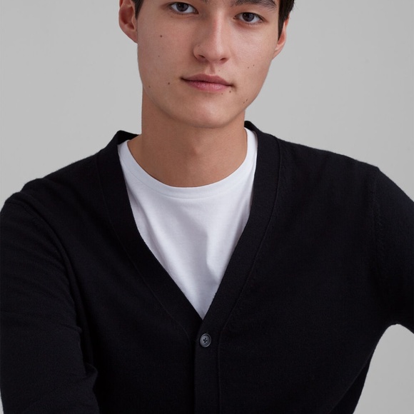 100% Merino Wool Cardigan - Picture 6 of 7